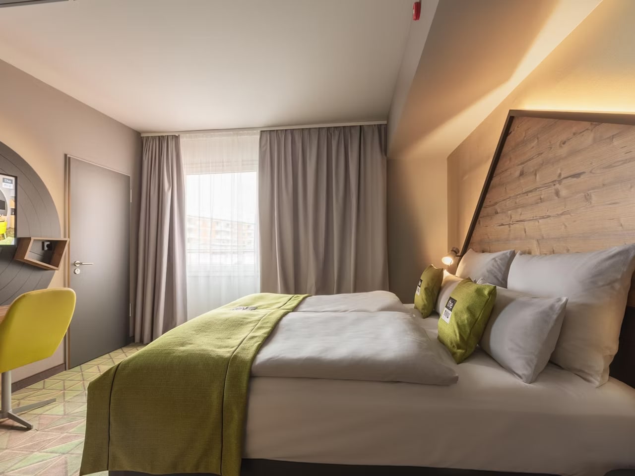 Holiday Inn - the niu, Mill Cologne Mülheim by IHG